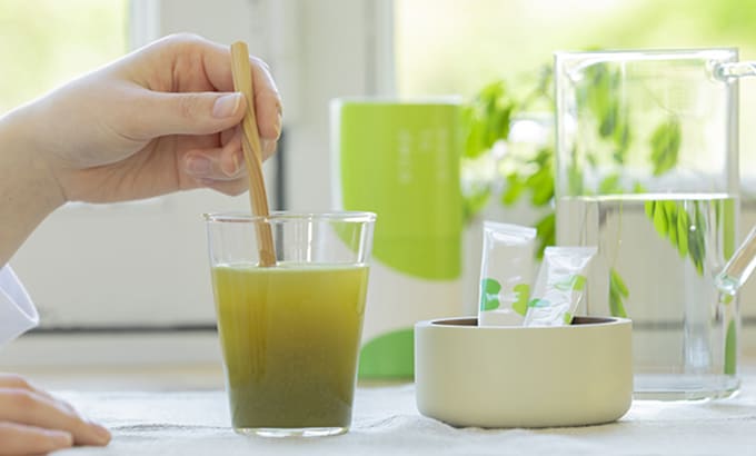 新しい時代の青汁 ボコとデコ